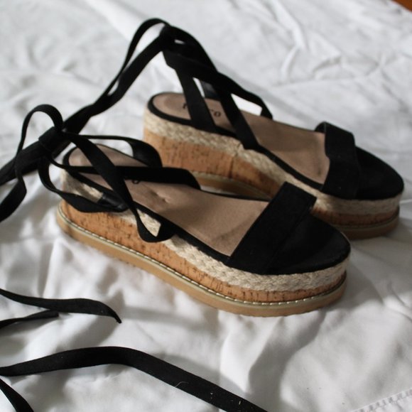 Nasty Gal Shoes - Nasty Gal Retro High Platform Sandals